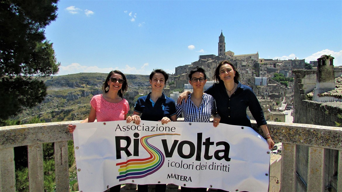 ASSOCIAZIONE RiSvolta – The Colors of Rights